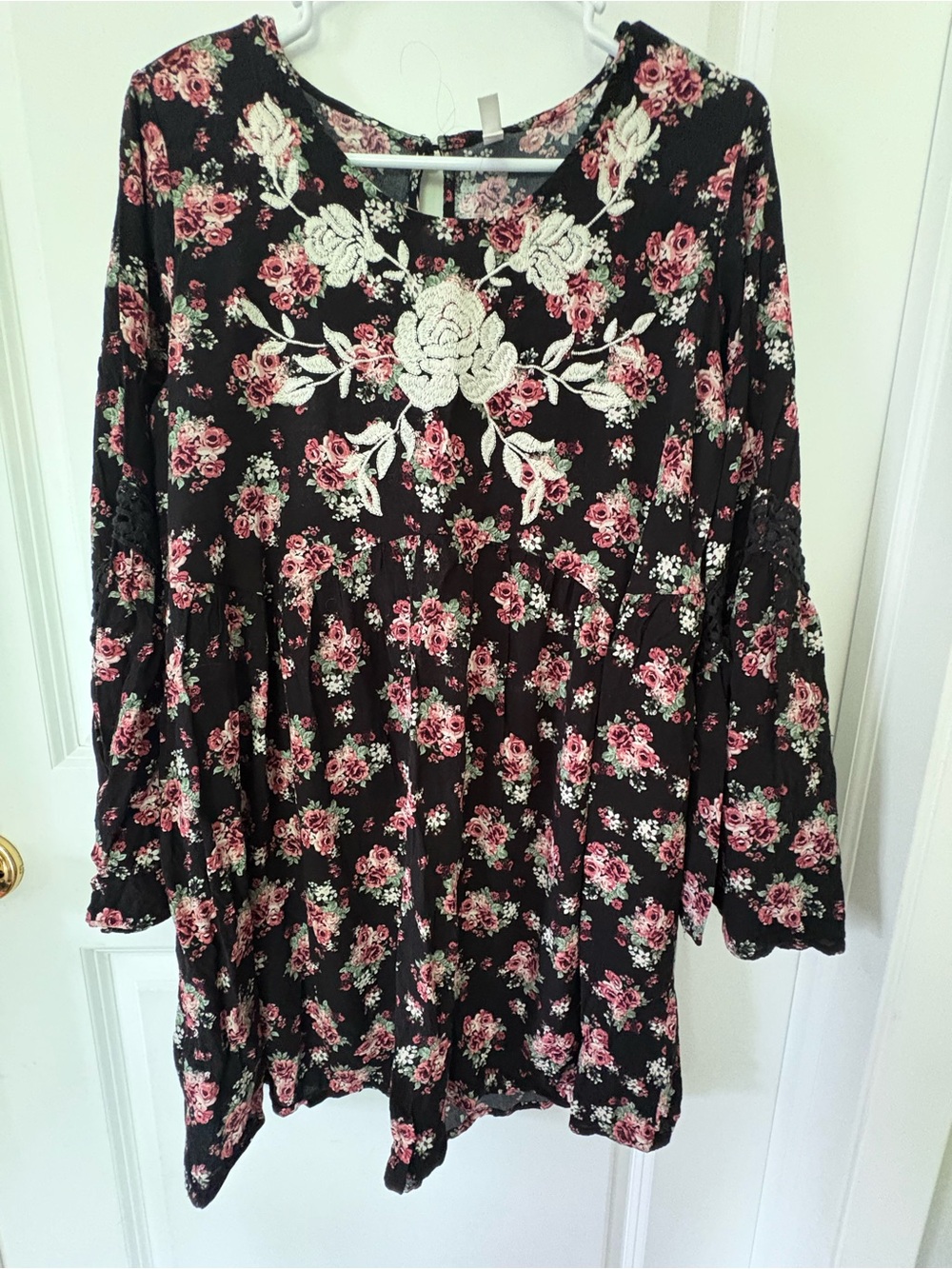 Women's Black Floral Embroidered Mini Dress- Pink Rose Print